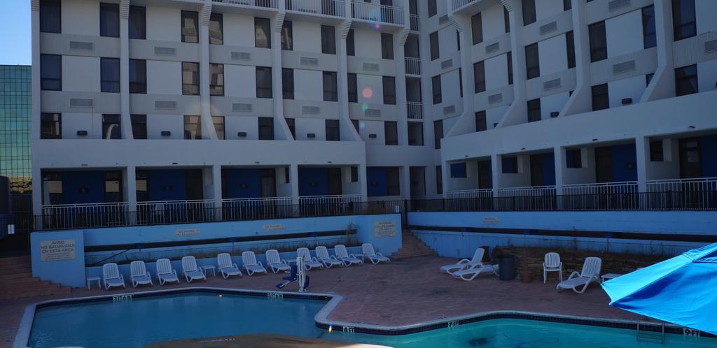 Love Field Hotel & Suites Dallas Exterior foto