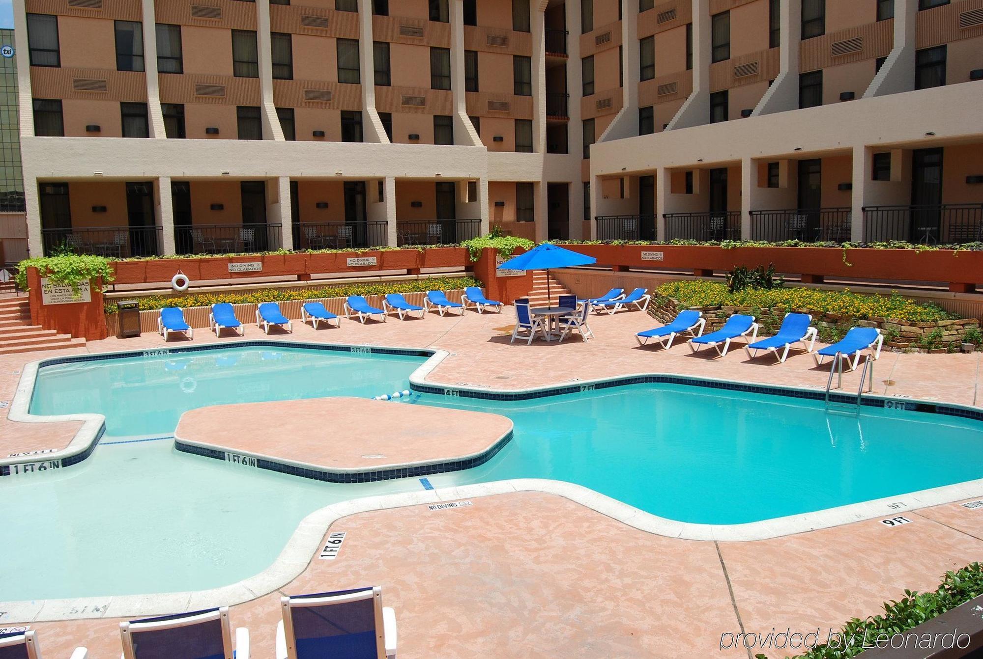 Love Field Hotel & Suites Dallas Einrichtungen foto